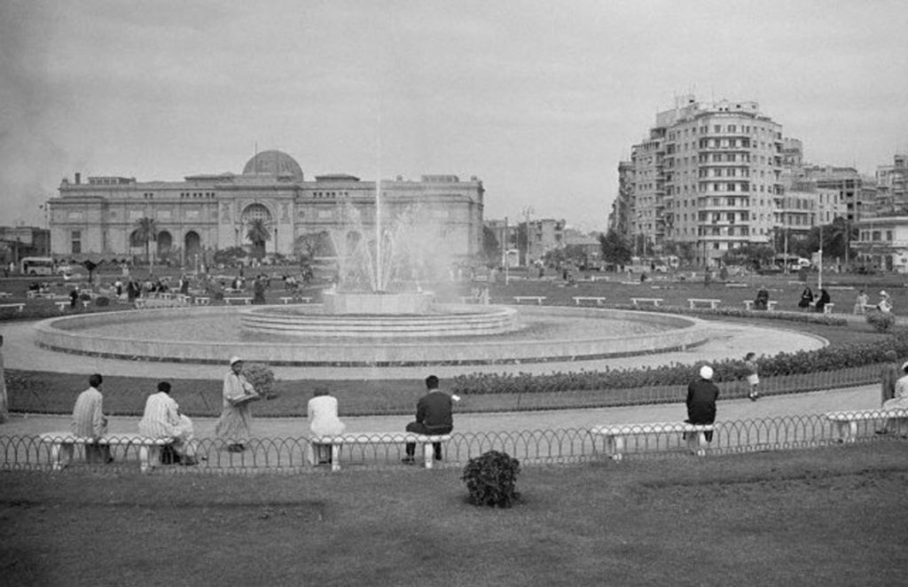 Tahrir Square in the mid-1950s was a beautiful park. A far cry from today's Tahrir Square which is a busy intersection for many of Cairo main artery streets. Photo: Wikimedia Commons